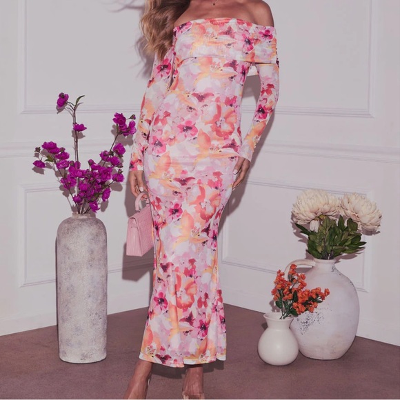 Vici Dresses & Skirts - Lunah Off Shoulder Floral Maxi Dress